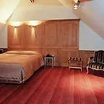 De Bourgtheroulde, Autograph Collection 5*