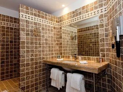 Hotell De Bourgtheroulde, Autograph Collection 5*