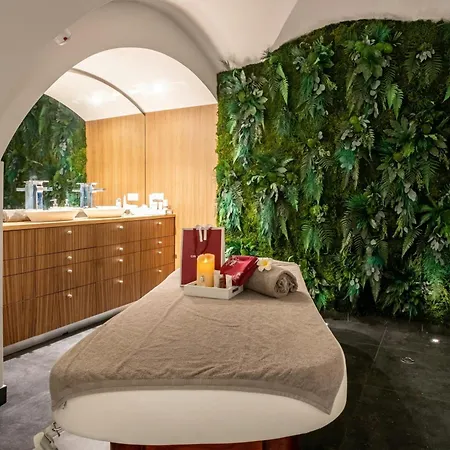 Ξενοδοχείο De Bourgtheroulde, Autograph Collection 5*