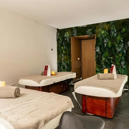 De Bourgtheroulde, Autograph Collection 5* Ρουέν