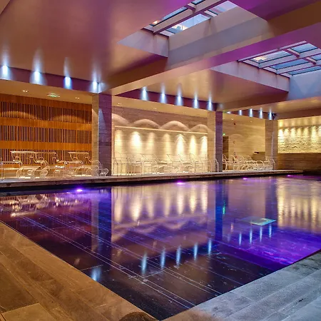 De Bourgtheroulde, Autograph Collection Ρουέν