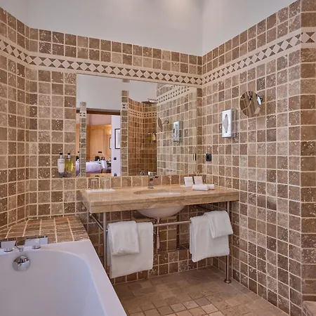 De Bourgtheroulde, Autograph Collection 5* Ρουέν