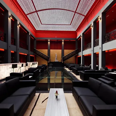 Hotel De Bourgtheroulde, Autograph Collection